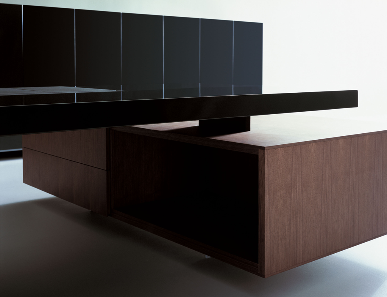 Tecno - Bureaux et tables de réunion Asymmetrical – Image 3